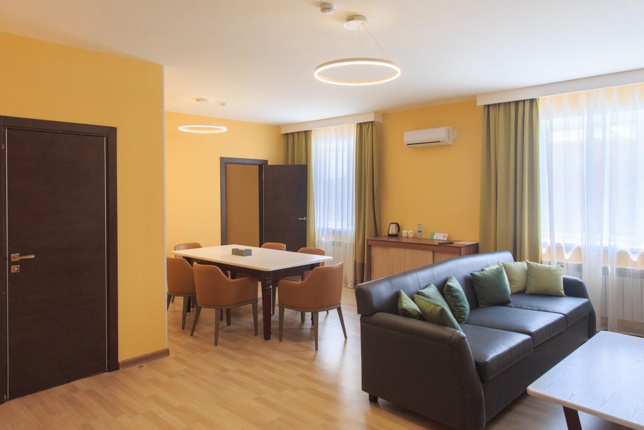 Koktem Burabay Hotel Bagian luar foto